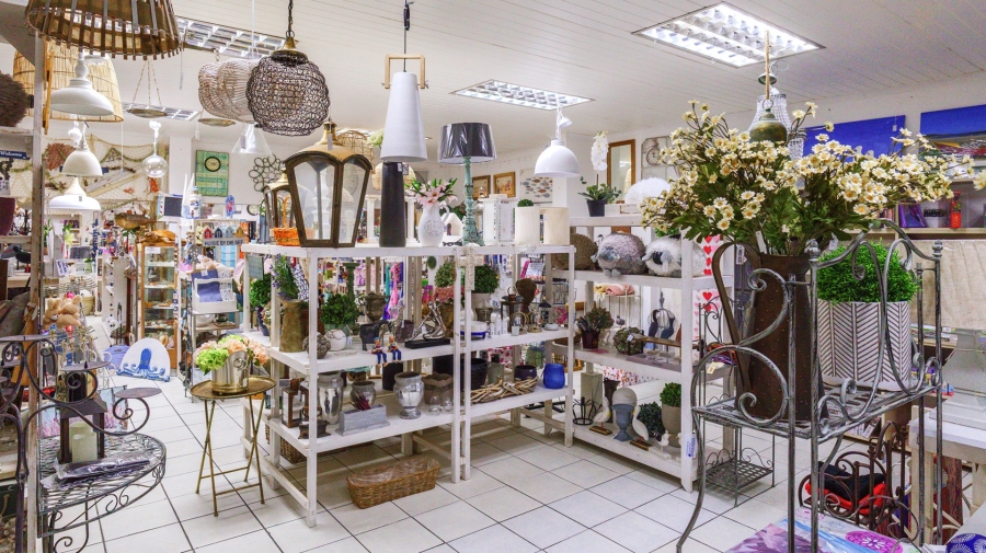 Commercial Property for Sale in Struisbaai Western Cape